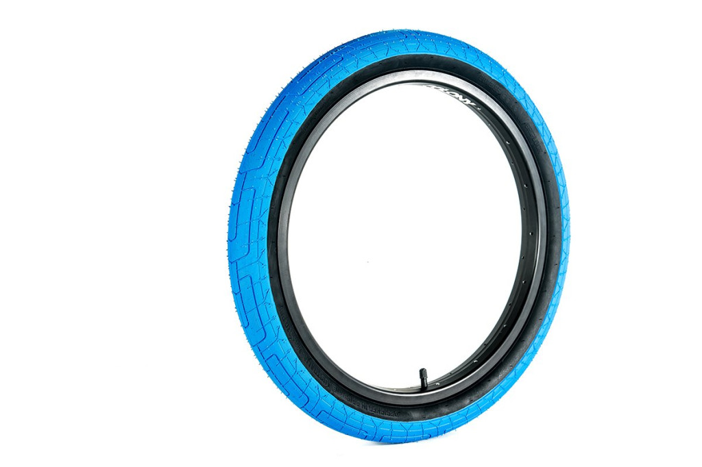 Купить Покрышка COLONY  Grip Lock Blue Tread/Black Wall, 30-110F, 03-002104