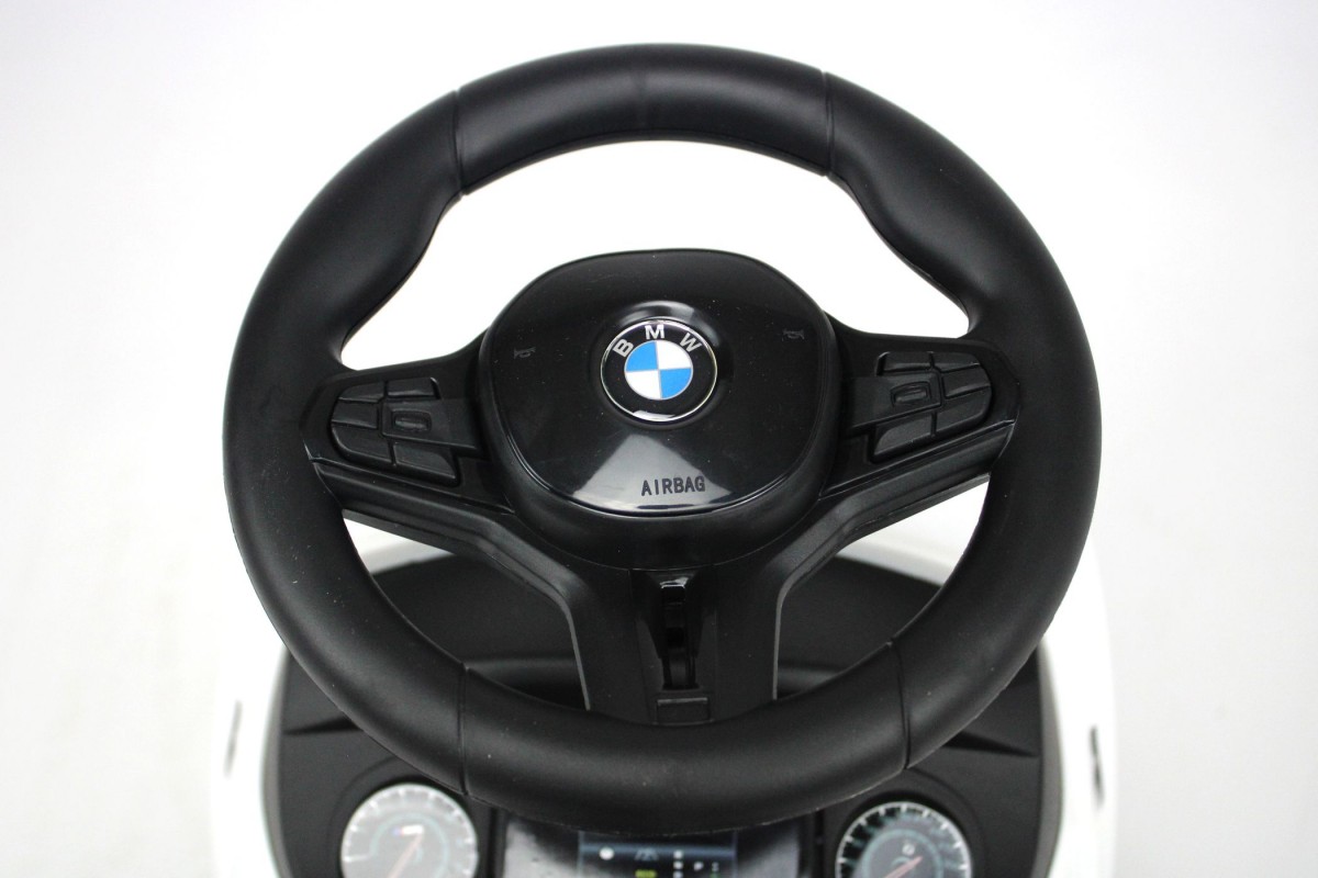 Купить Детский толокар RIVERTOYS BMW M5 A999MP-D