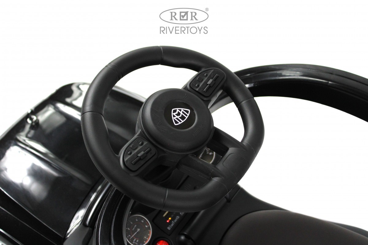 Купить Детский толокар RIVERTOYS Mercedes-Benz GLS 600 Z003ZZ-B