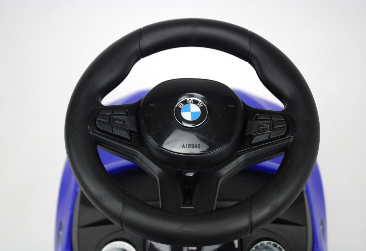 Купить Детский толокар RIVERTOYS BMW M5 A999MP-D