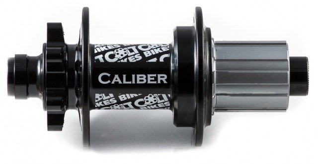 Купить Втулка задняя COLT Bikes Caliber 142x12mm 32h  CB16-CAL-R-142-BLK