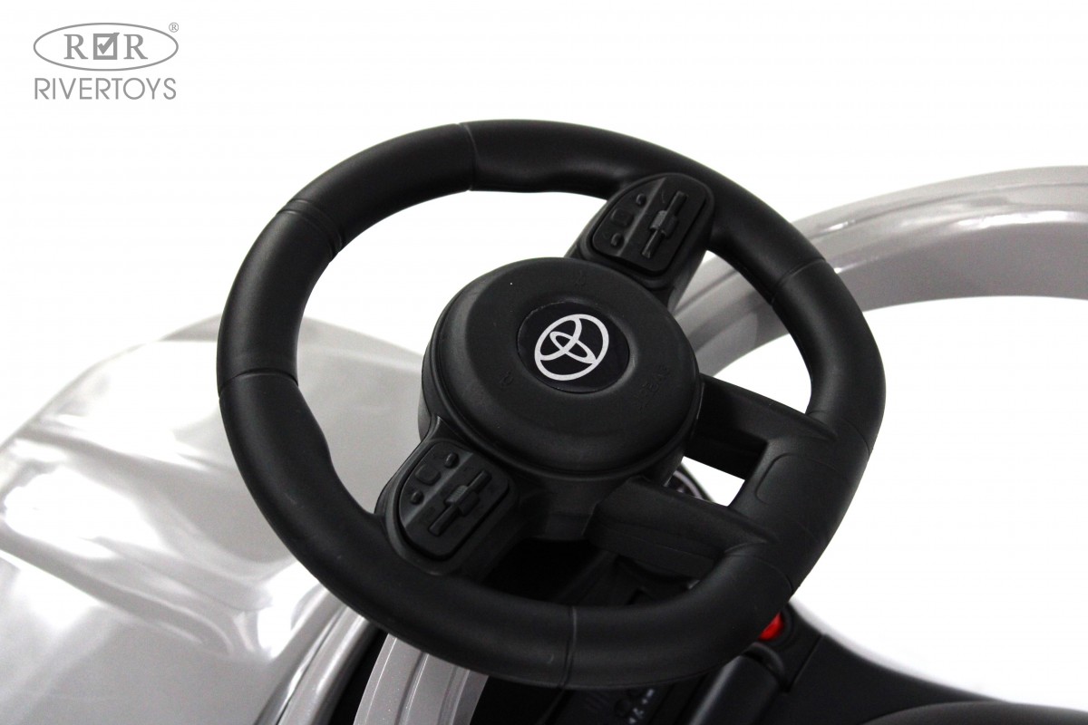 Купить Детский толокар RIVERTOYS Toyota Land Cruiser 300 Z002ZZ-C